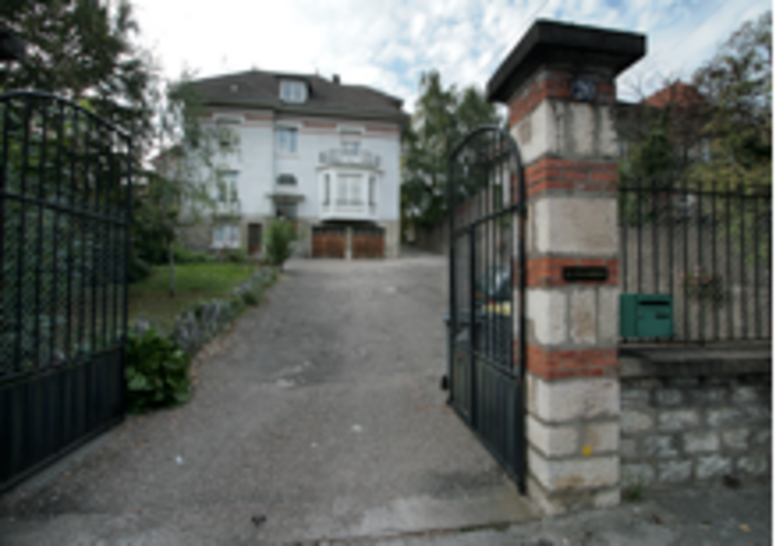 Foyer de Post Cure LE COLOMBIER